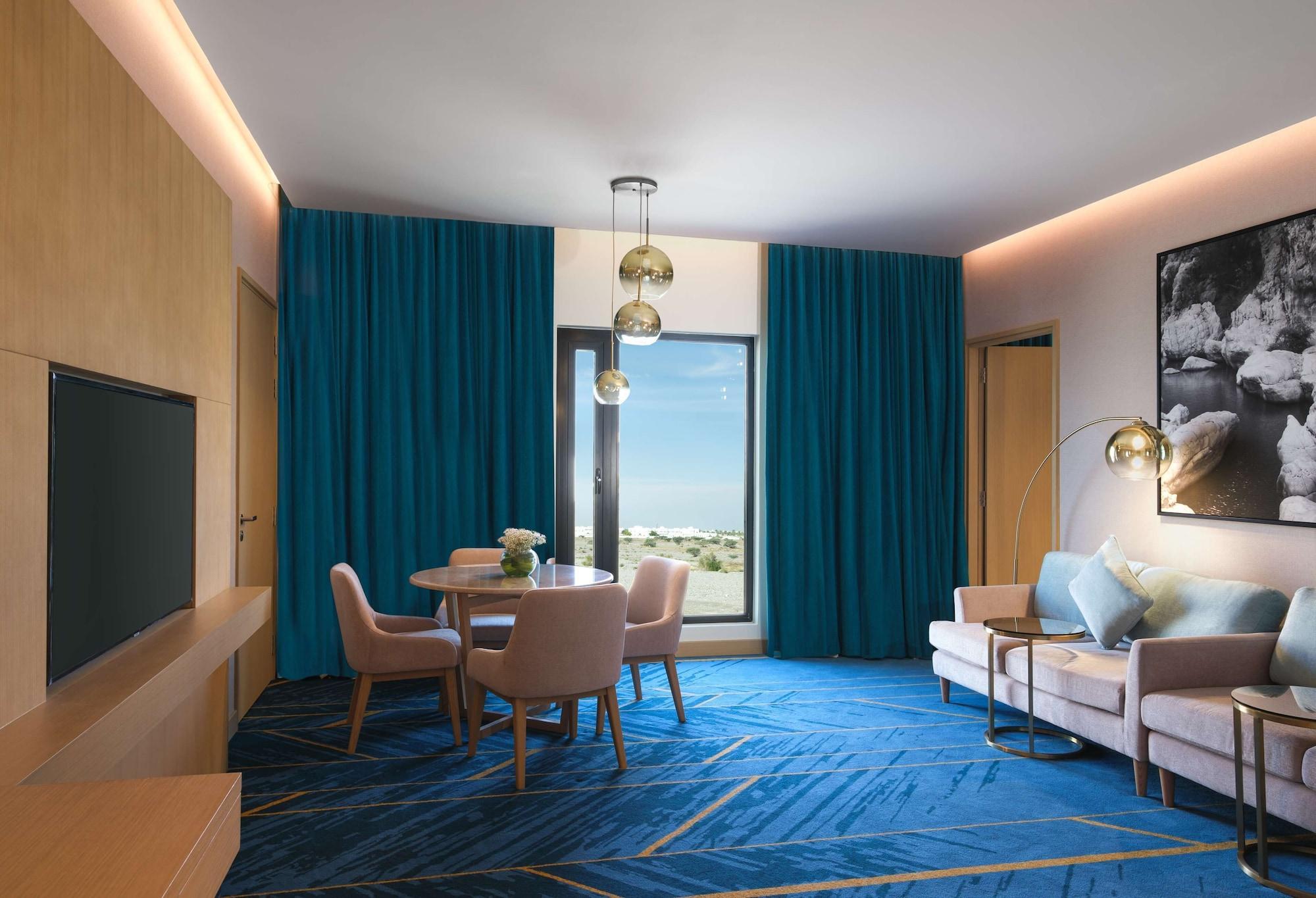 Maani Muscat Hotel & Suites エクステリア 写真