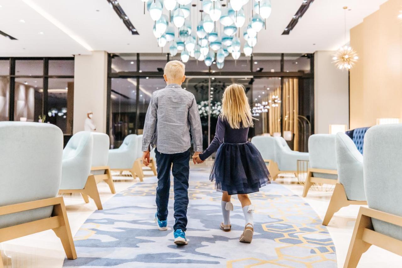Maani Muscat Hotel & Suites エクステリア 写真