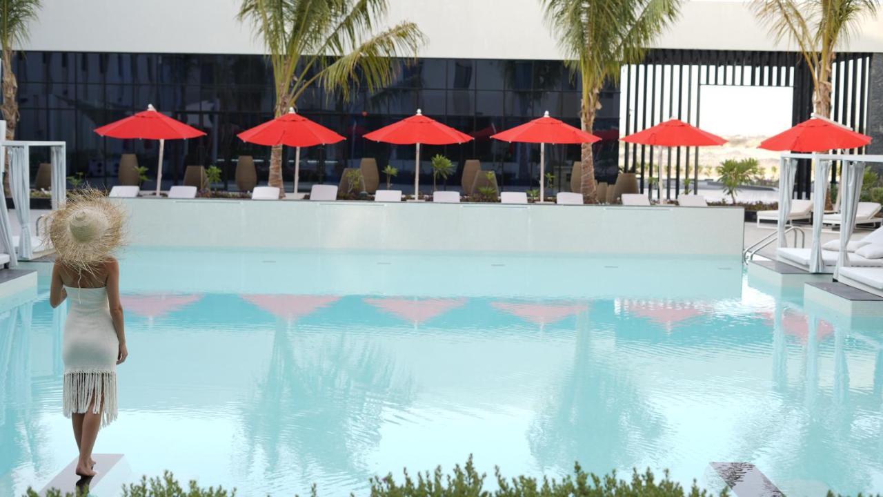 Maani Muscat Hotel & Suites エクステリア 写真