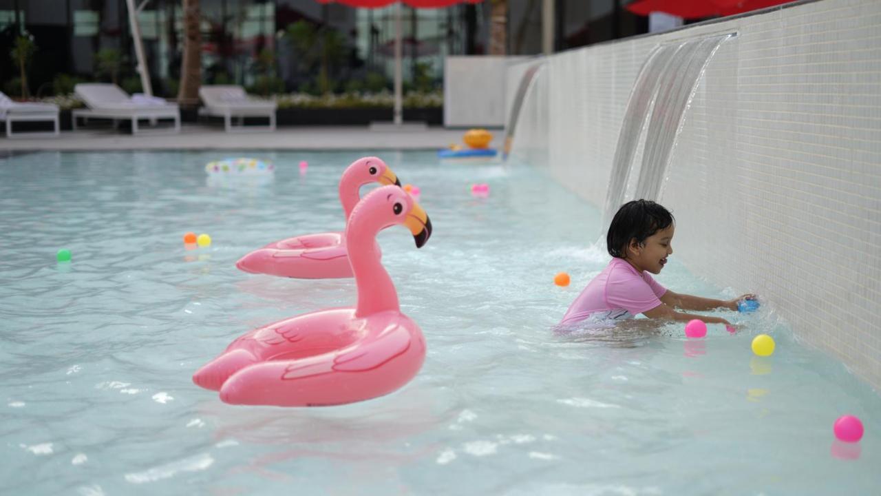 Maani Muscat Hotel & Suites エクステリア 写真