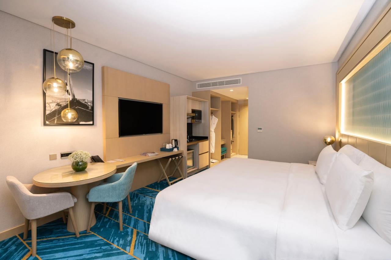 Maani Muscat Hotel & Suites エクステリア 写真