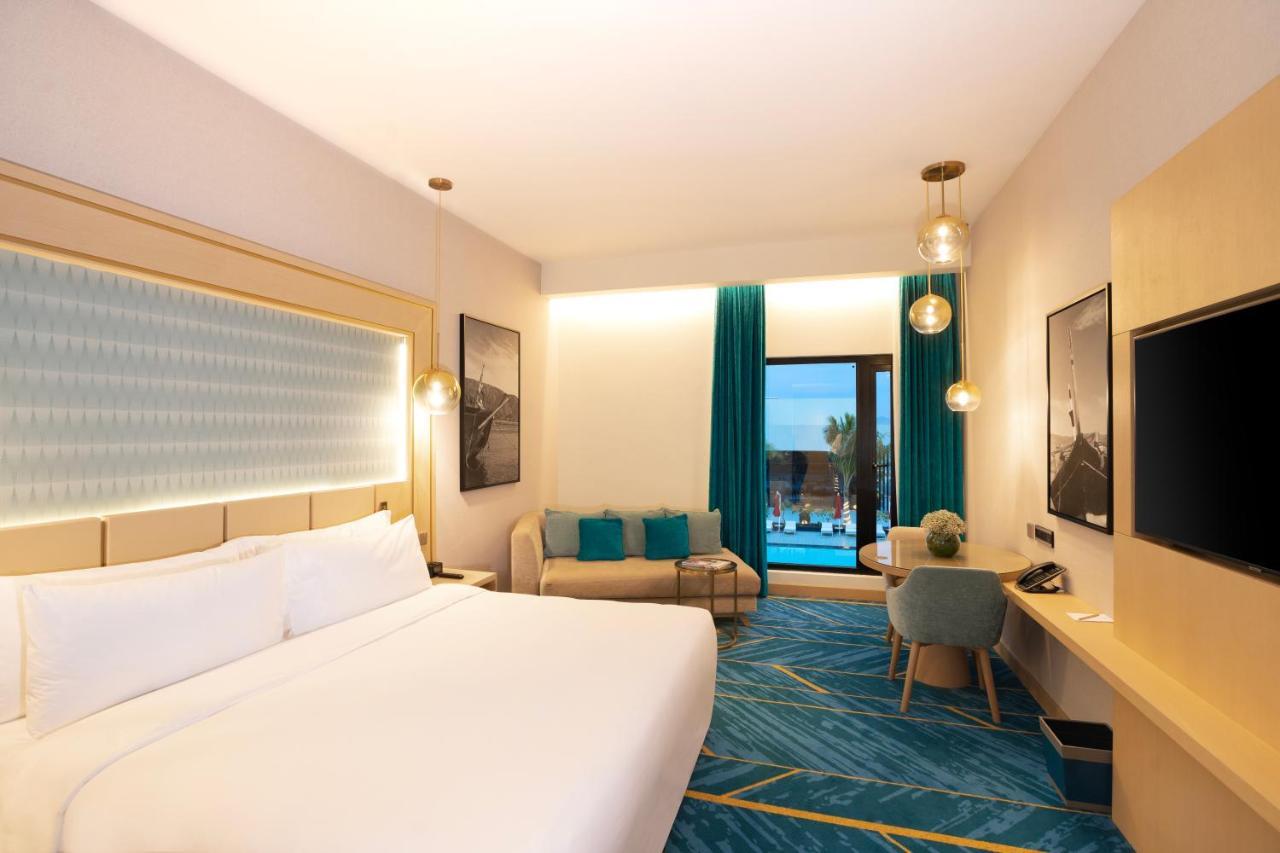 Maani Muscat Hotel & Suites エクステリア 写真