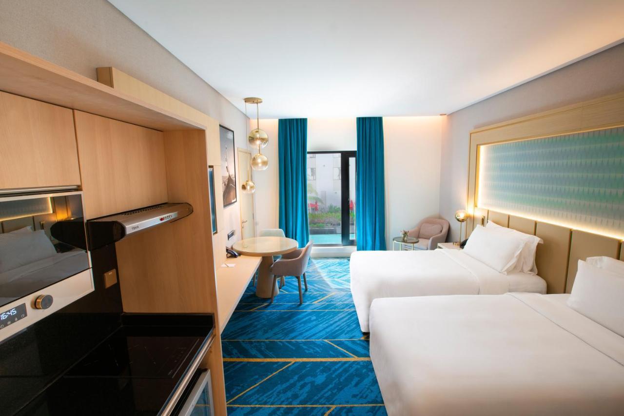 Maani Muscat Hotel & Suites エクステリア 写真